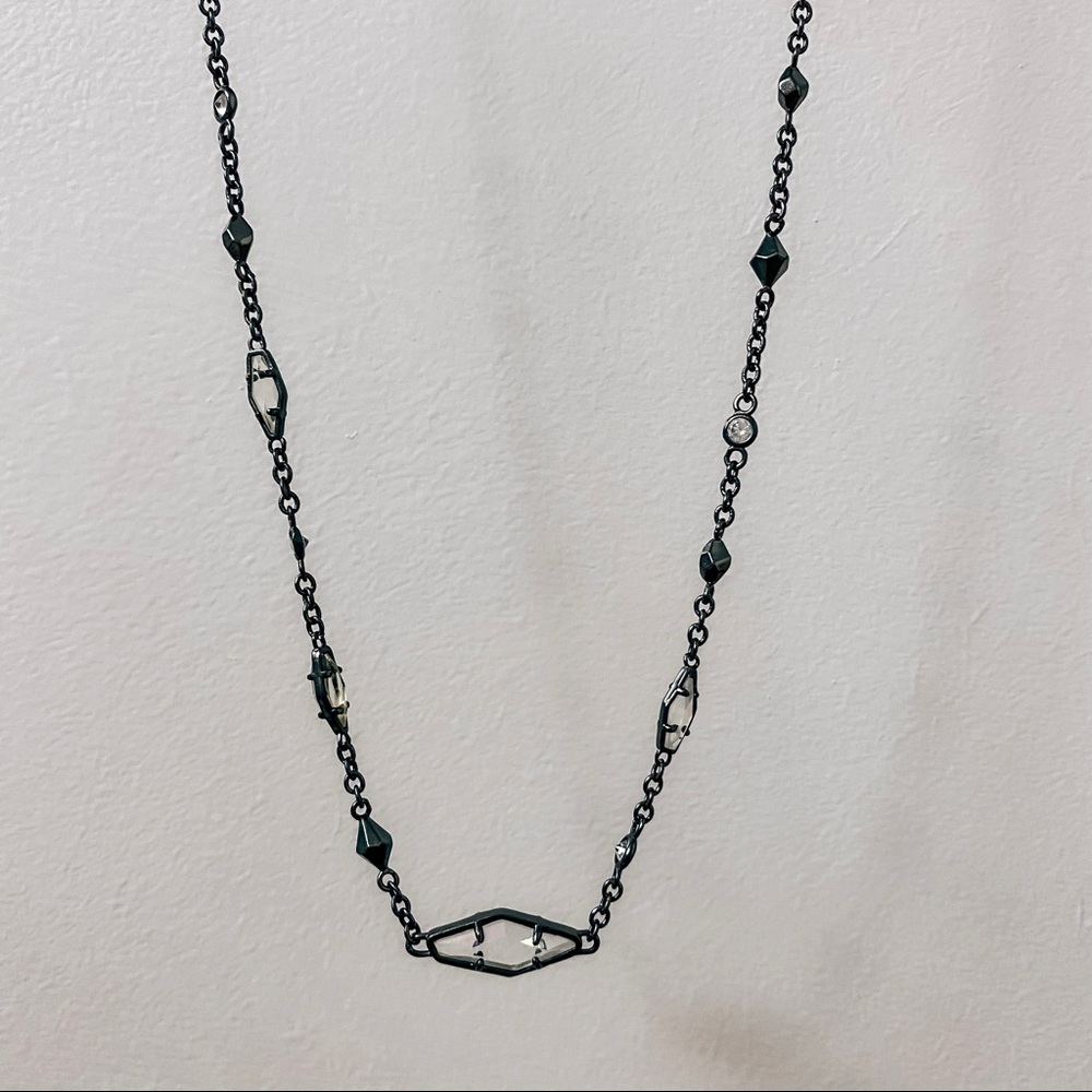Kendra Scott Pendant Necklace in Gunmetal